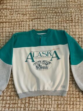 Vintage Alaska Colorblock Crewneck Sweater - Teal, White & Gray